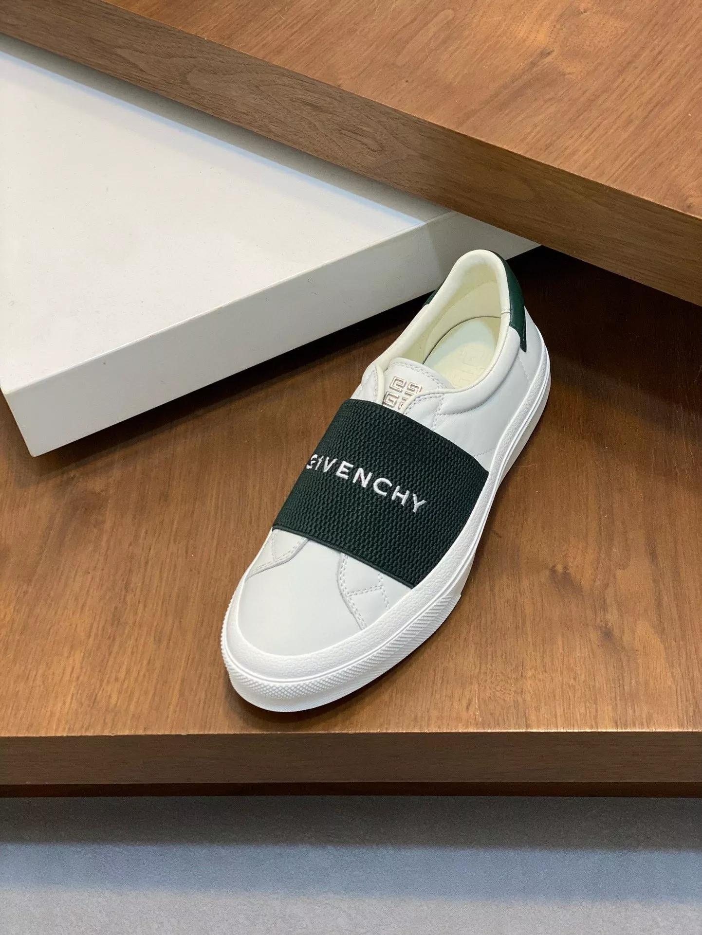 givenchy decontractees chaussures pour homme s_12b4a224